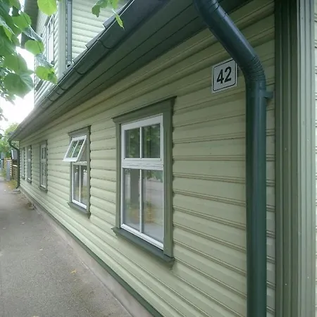 Roenne Majutus Pärnu