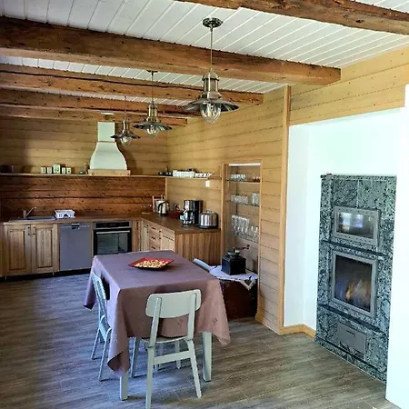 Guest house Roenne Majutus