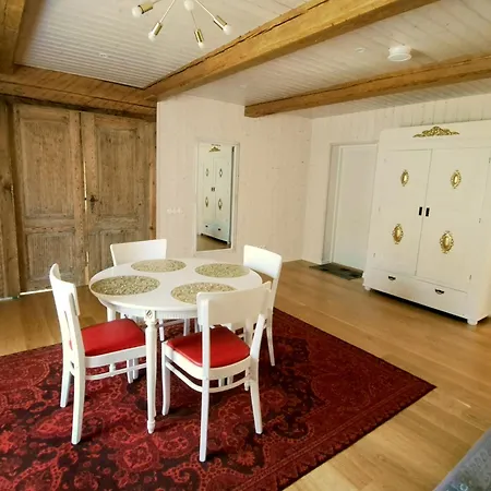 Roenne Majutus 3* Pärnu