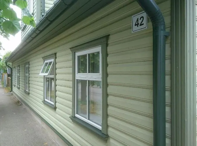 Roenne Majutus Pärnu