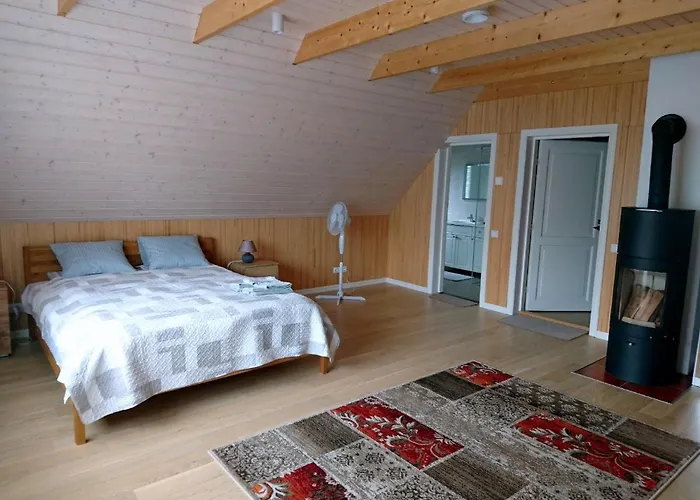 Roenne Majutus בית הארחה