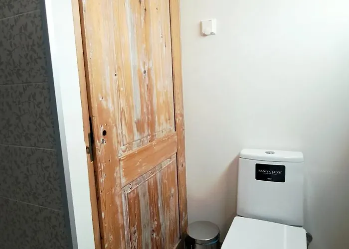 Roenne Majutus Pensión 3*