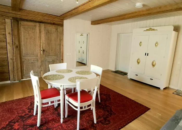 Roenne Majutus 3* פארנו